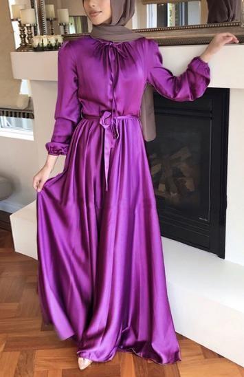 Cetim longo Maxi Dress With Belt da luva das mulheres de Dubai da fábrica da roupa da quantidade pequena