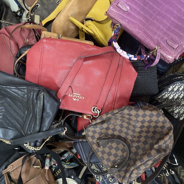 Japan Designer Second Hand Brand Bags Women Pre Owned Luxury Bags Water Resistant