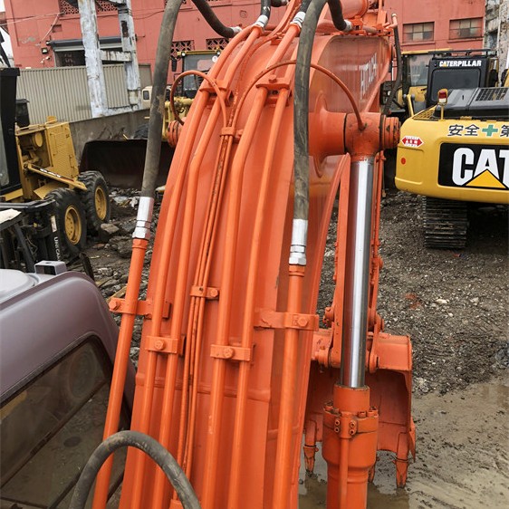 Japan Made Hitachi EX100-5 Excavator with ORIGINAL Hydraulic Cylinder and ISUZU Engine