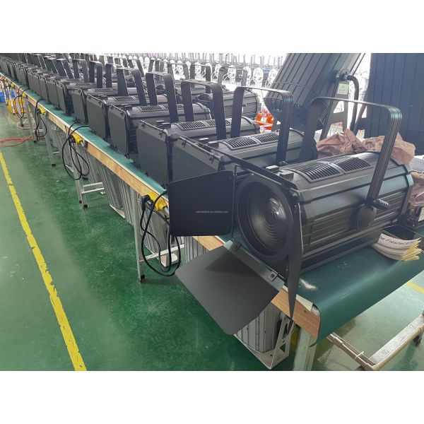 300W LED Fresnel Light Stage Lighting Spot LED Studio Theater Light DMX