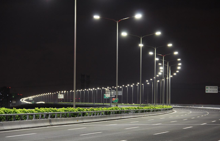 XH-BAA70TYPE5-327155-JY LED Optics Lenses 4 Pieces 3030 Integration 70 In 1 TP5