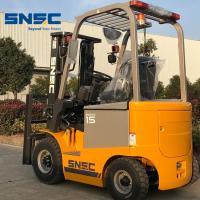 1Elevador de carro elétrico de 5 t com 5 m de altura e opções de cores vermelho / amarelo / verde