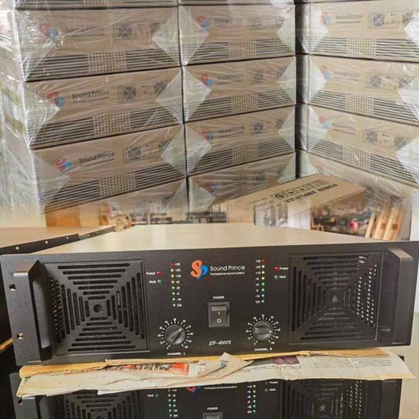 Professional Power Amplifier with Work Status Indicator and Dual-Channel Heat Dissipation Design Delivering 750W per Channel for Concerts and Events