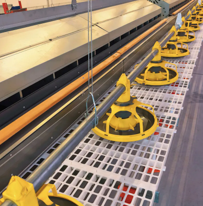 Commercial Poultry Cage System Featuring Durable Plastic Feed Pan