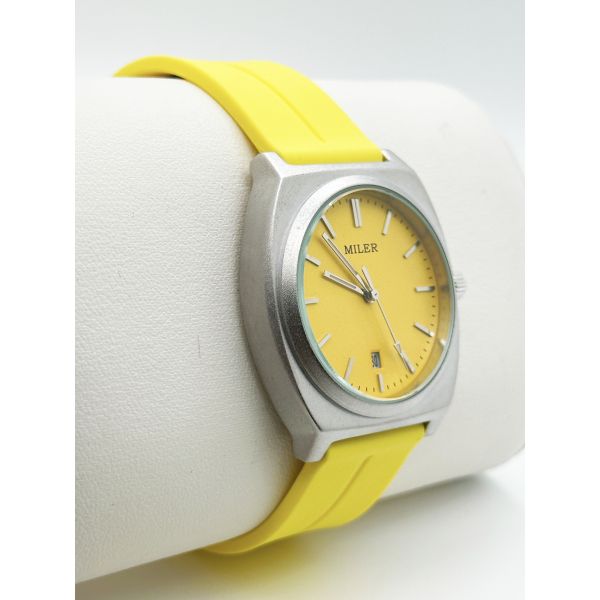 Фабрика оптовые водонепроницаемые силиконовые ремни Часы кварцевые Движение мужские цифровые спортивные часы