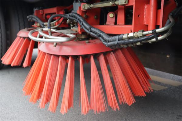 Dongfeng 4X2 8 CBM 10 CBM Road Street Cleaning Sweeper Truck