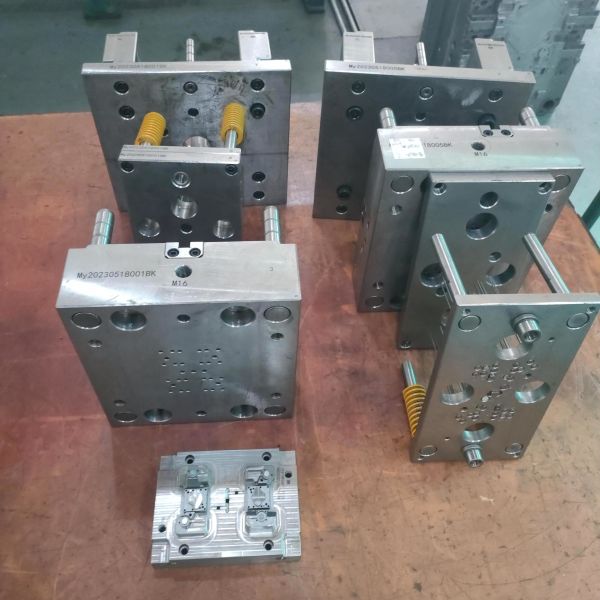 Durable Plastic Injection Tooling for Complex Designs with 12 years experience