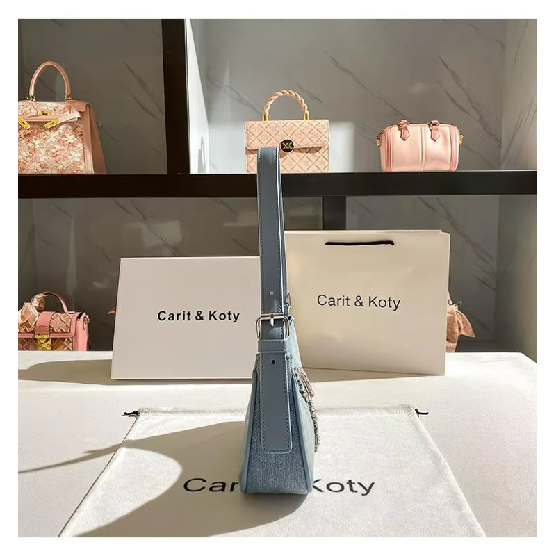 Stylish Heart-Shaped Denim Handbag for Women Single Handle Zipper Closure Cotton Lining