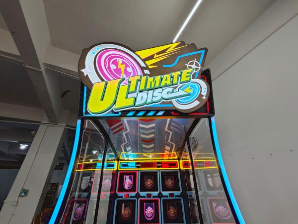 Máquina de jogo de resgate de bilhetes