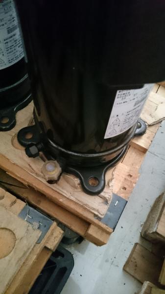 Multi line   Hitachi Hisense compressor  500DHM-80D1 apply  Hospital Factory School    Central air-conditioning