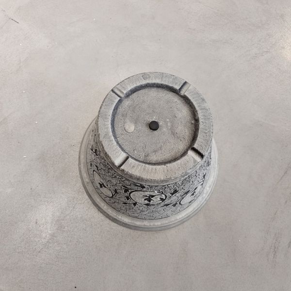 Легкие внутренние и наружные пластиковые горшки с дренажными отверстиями