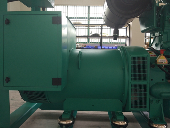 375 kva 50Hz Cummins Diesel Powder Generator , Portable Diesel Generator