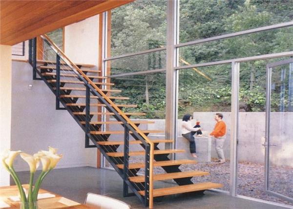 Customized Straight Flight Staircase Solid Wood Treads Double Stringer Diy Installation