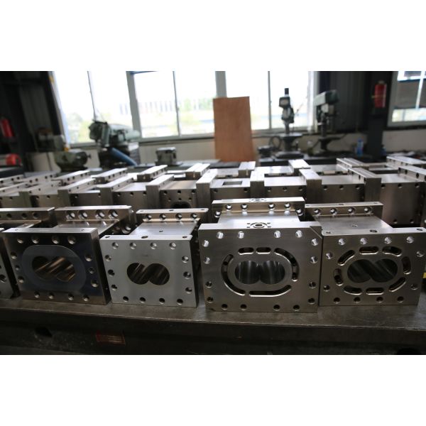 Машина штрангпресса 38КрМоАла нитрида стальная разделяет сплайн соединения фланца инволютный