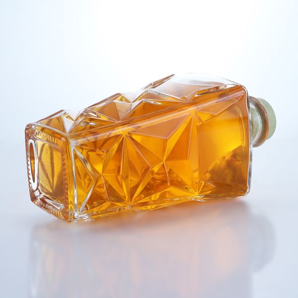 Unique Design 800ml Glass Bottle for Beer Gin Rum Champagne Brandy Whisky Clear Flint