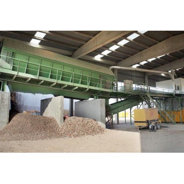 Mobile Sawdust Firewood Wood Chips Sieve for Fertilizer Biomass Woodchip Screening