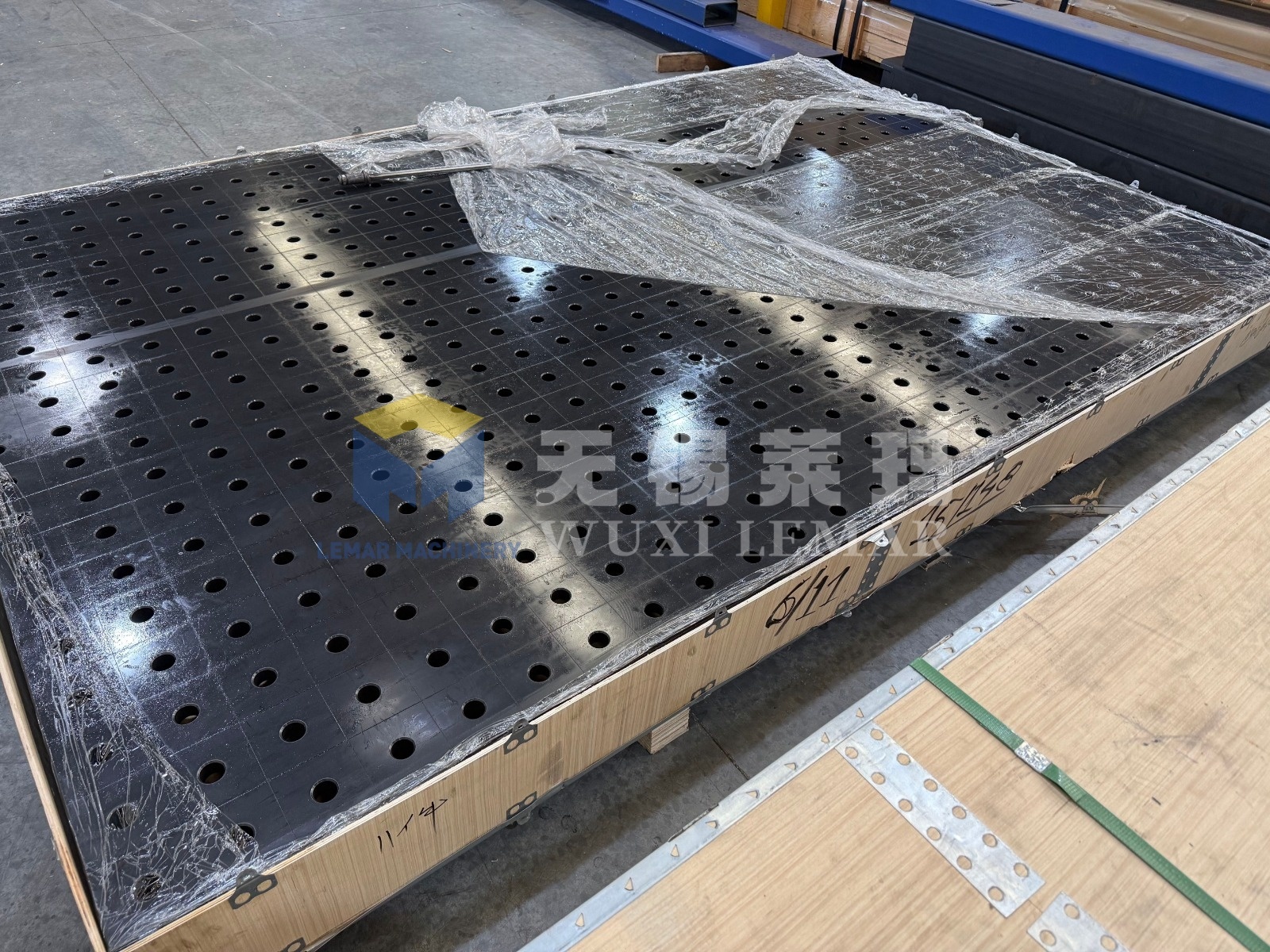 Durable Mobile D28 Grid Full Accessory Organized Industrial Welding Table