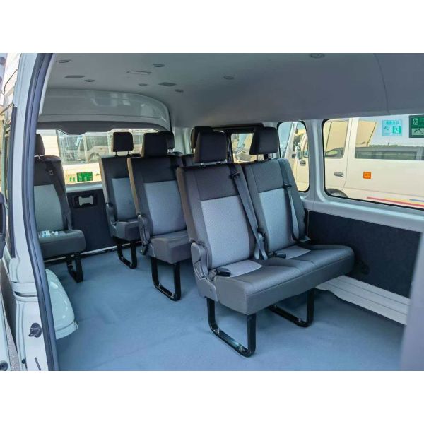Complete Auto Parts for Hiace Van Bus Original Used Spare Parts High Quality Wholesale Price Good Condition Fenghua Brand 1