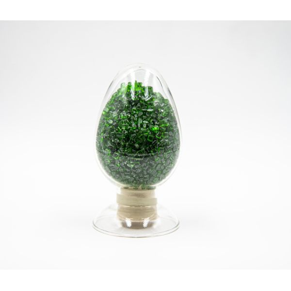 Содержание пепла в зеленой переработанной PET бутылке 0,02% IV0,77 Инъекционный