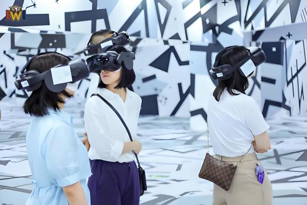 Jeu VR XR en arène avec plateformes de mouvement et effets spéciaux