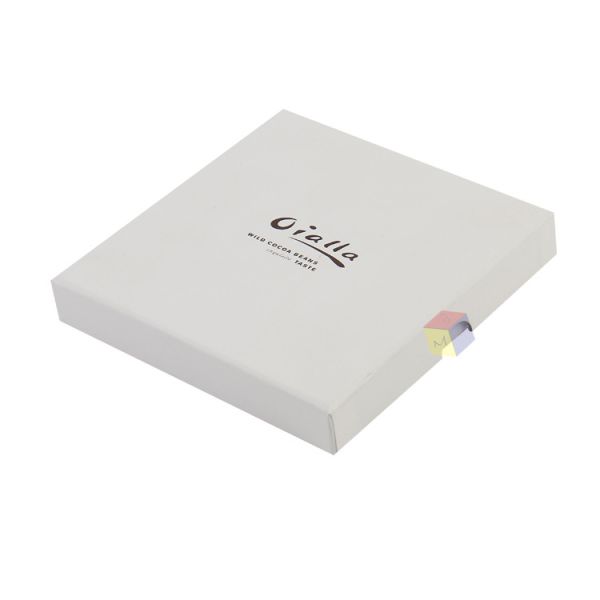 Manufacturer Customized Logo Food Gift Packaging White Chocolate Box Design With Paper Tray