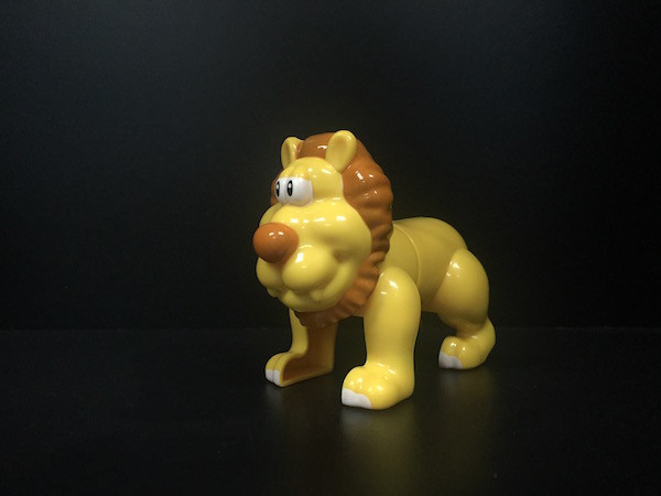 ABS Material Plastic Animal Figures , Lion Figure Toy With An Blue Pencil