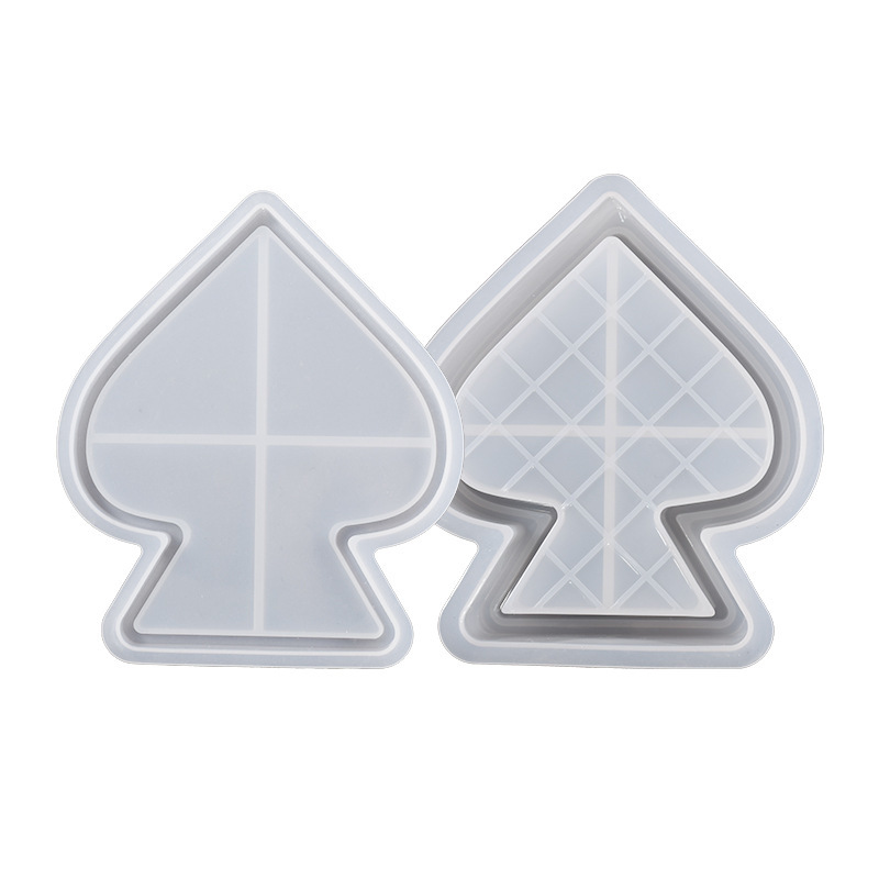 DIY Silicone Spade A Storage Box Mold Spade Heart Chessboard Pattern Heart Jewelry Storage Grinding Tool