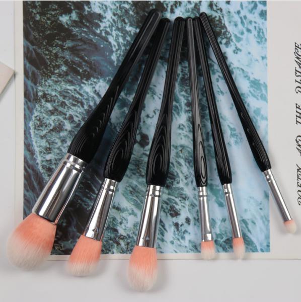Black Plastic Handle Cosmetic Vegan Makeup Brushes Durable Tools