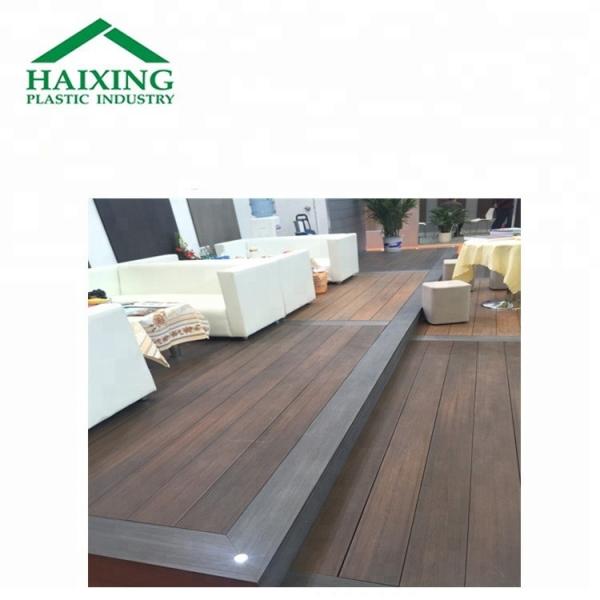 Outdoor Garden Park Yard and Balcony Decking with PVC Wooden WPC Flooring Customized