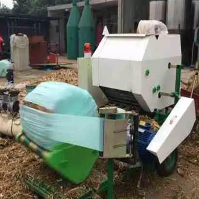 10.5ft 2 movimentação do motor de Mini Grass Baler 15hp da máquina de embalagem da ensilagem do filme da camada