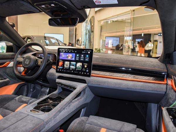 Automóvel EV de suspensão independente de espinha dupla 2024 Zeekr001 You100kwh AWD Negro Laranja