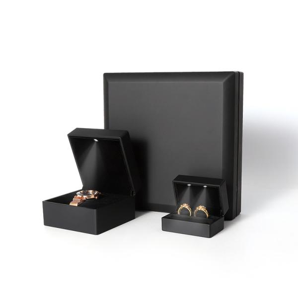China manufacturing Wholesale high quality Led Jewellery box Packaging Necklace Bracelet Ring Jewelry Box Custom logo High End Black Plastic Led Jewelry Box with Light