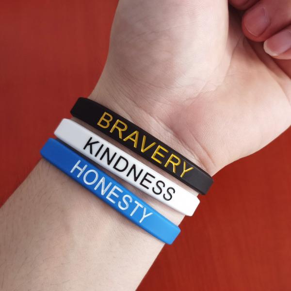 Factory Slogan Watchword Printed Adult Bracelets Custom Business Event Souvenir Gift Silicone Wristbands