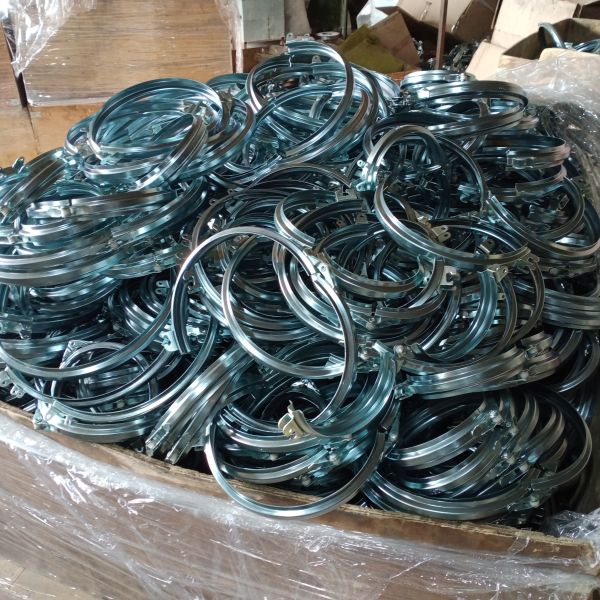 Galvanized 300mm 48mm 0.8mm Heavy Duty Pipe Clamps