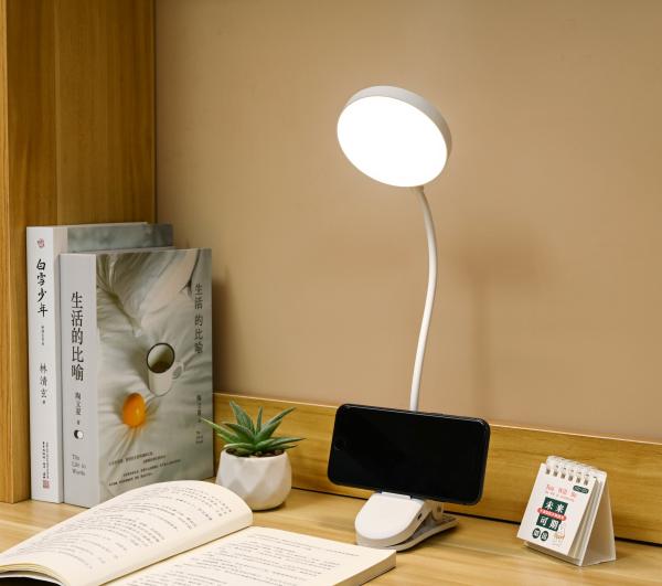 Lâmpada de mesa de quarto de braço ajustável com controle táctil de brilho de três níveis
