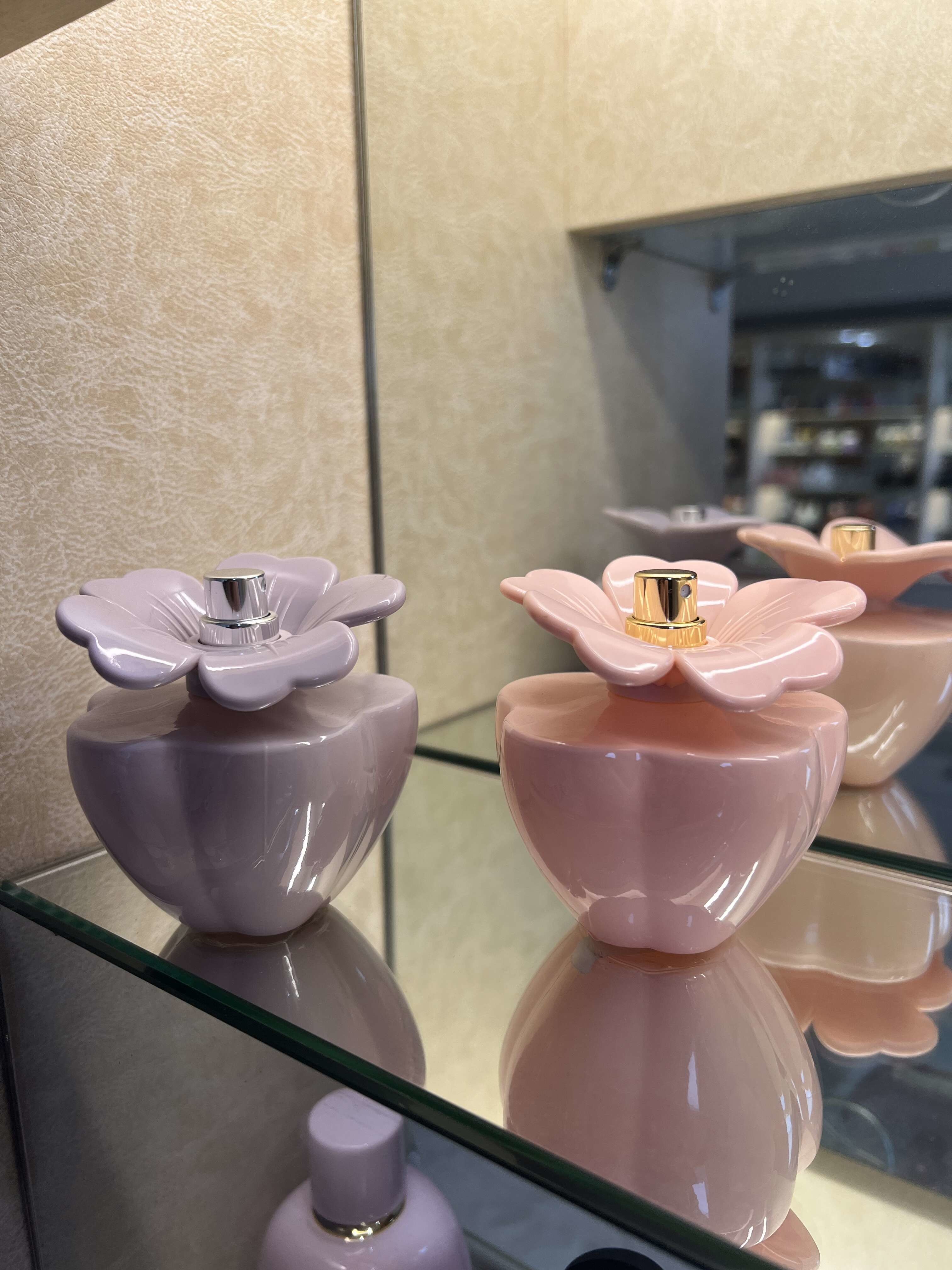 Подгонянный цветок бутылки флакона духов брызг 100ml овальный лоснистый голубой сформировал крышку