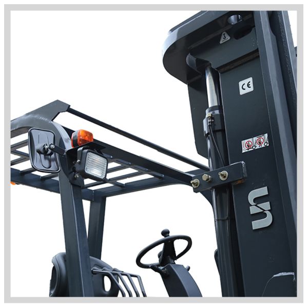 RTD30-X35 and RTD35-X35 2WD Rough Terrain Forklift for Cost Effective and Powerful Performance on Uneven Ground
