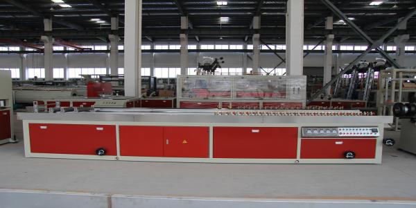 34.7 rpm Screw Speed WPC Wall Panel Extrusion Line2 for Manufacturing Plant Production
