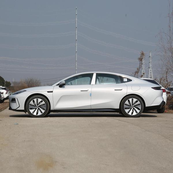 Galaxy E8 MAX Geely EV Car PHEV 2024 550km Range 272 Horsepower