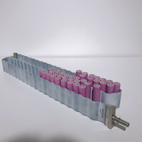 Cylindrical Battery Aluminum Cooling Plate Extruded Snake Shaped