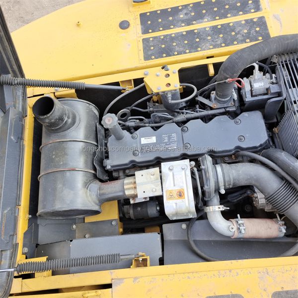 Japan Used Excavator PC240LC Second Hand Komatsu PC240LC-8 Crawler Excavator 2023 Model