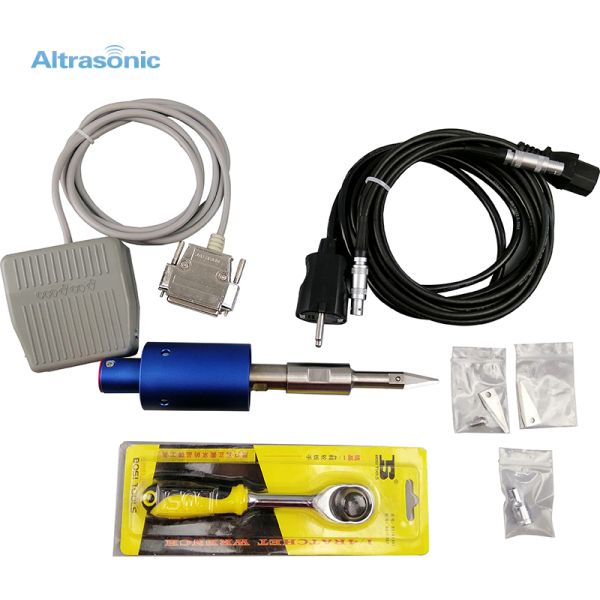 Digital Generator Ultrasonic Cutting Machine 30kHz For Metal Plastic High Efficient