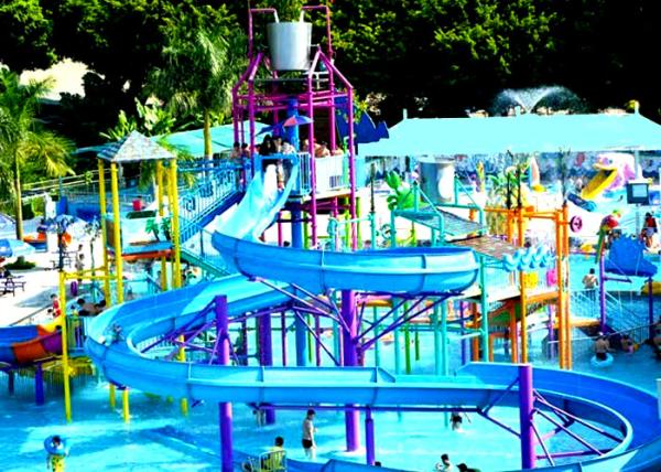 Theme Park Aquatic Playground Equipment Outdoor Fiberglass Material
