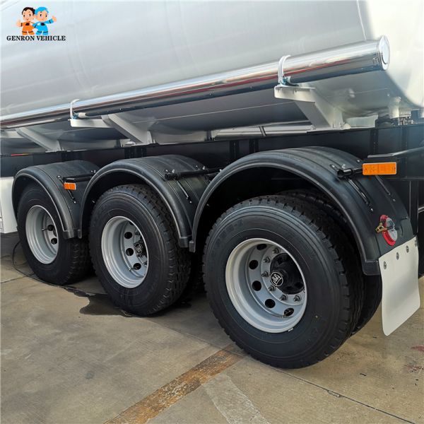 3 Axles 32000 Liters Liquid Tanker Trailer Carbon Steel Diesel Fuel Semi Tractor Trailers