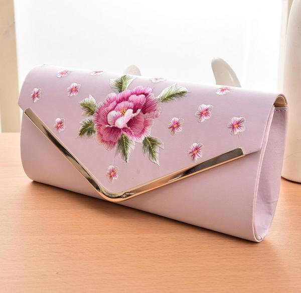 Women's floral embroidery evening bag clutch bag handbag retro national wind 2016 new spring models handbags