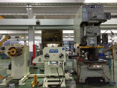 Large Sheet Metal Decoiler Straightener Uncoiler Feeder Line Speed 16~24 M / Min
