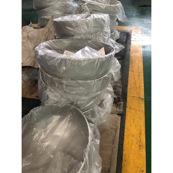 Штуцер трубы нержавеющей стали SsTP304 покрывает сваренные штуцеры крышки шарового наконечника овальной головки