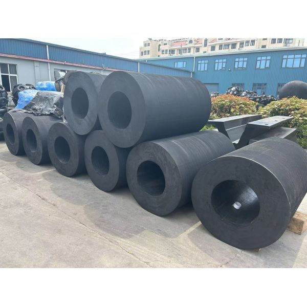 Reaction Force 5-3000KN Clindrical Rubber Fender Corrosion Resistant Marine Dock Bumper for Ship Protection and Pier Impact Absorption