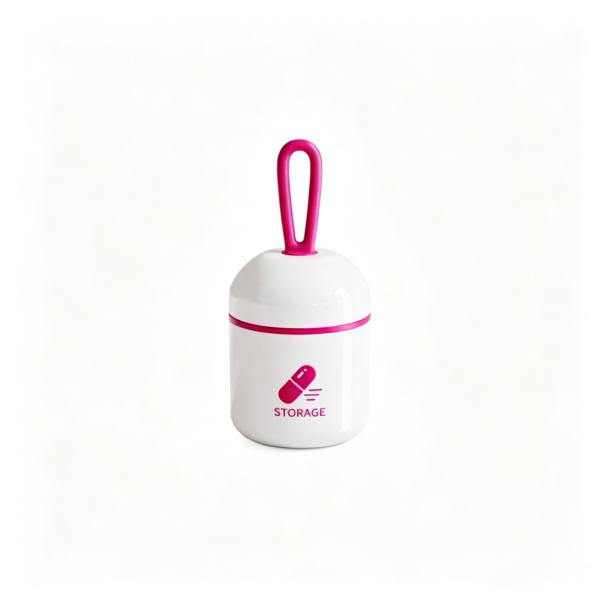 Pillbox keychain, small pillbox, storage box, removable divider, moisture-proof silicone pillbox, suitable for outdoor camping and travel.