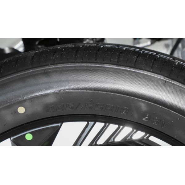 Места компактное SUV двери 5 версии 5 атласа Pro 2023 2.0TD DCT Zungui Geely